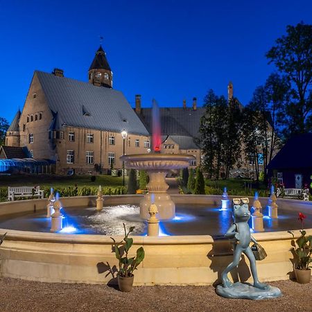 Castle Spa Wagenkuell Taagepera ภายนอก รูปภาพ