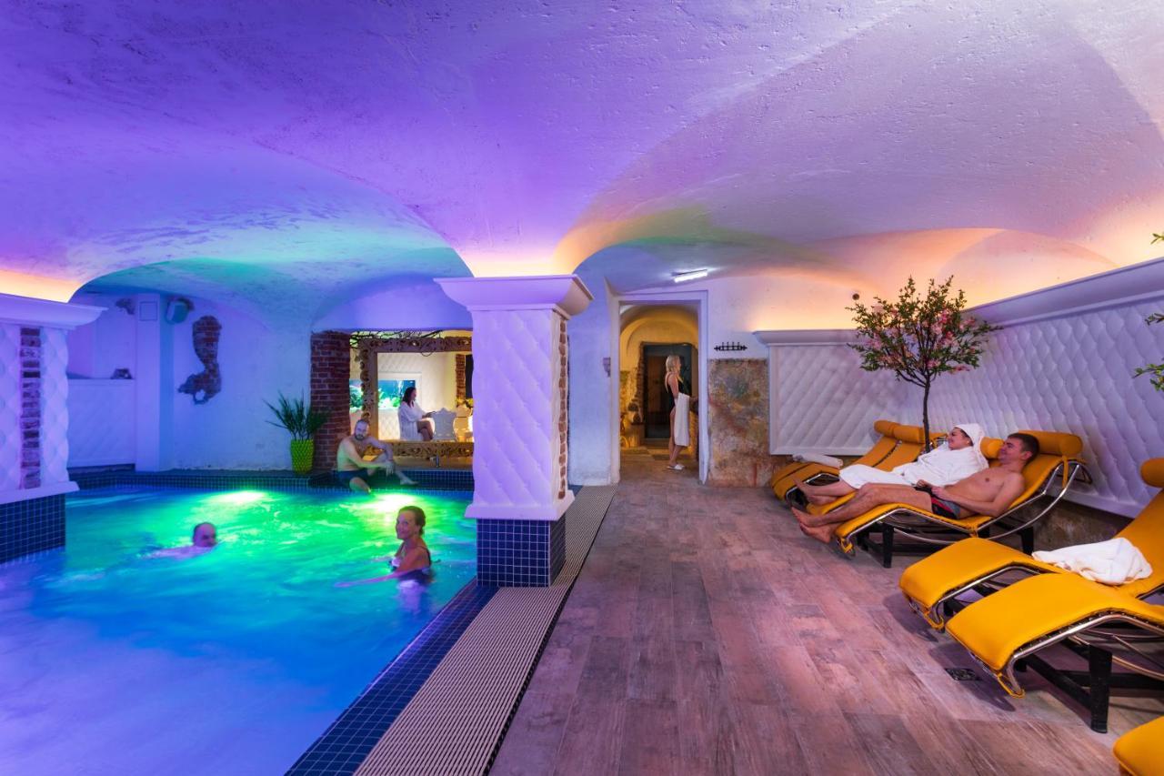 Castle Spa Wagenkuell Taagepera ภายนอก รูปภาพ